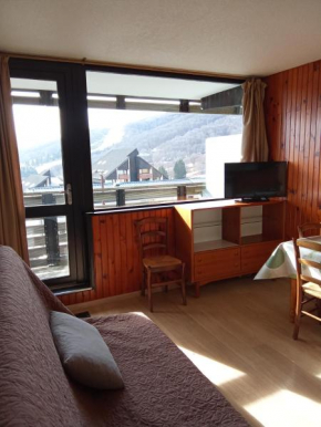 Appartement plein cœur Super-Besse